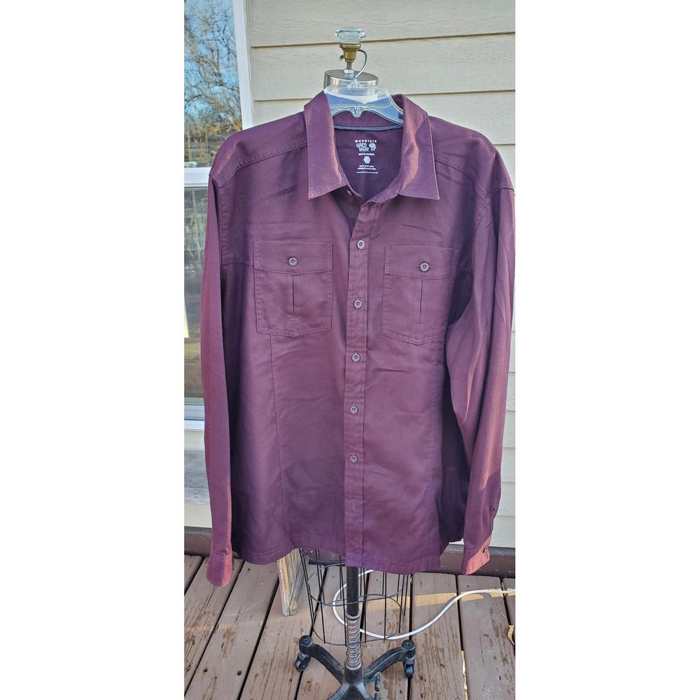 Mountain Hardwear Long Sleeve Button Up Shirt Men's XL Burgundy Polyester